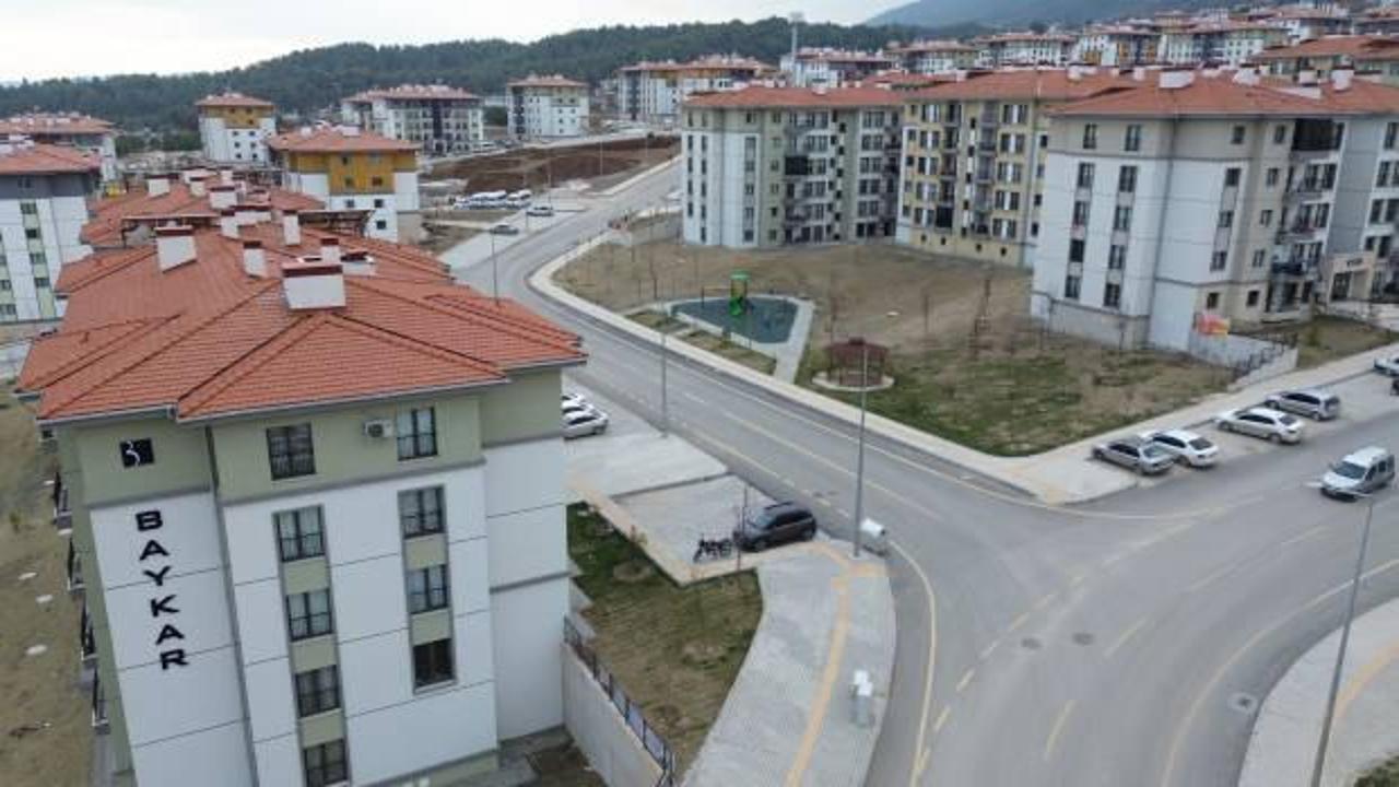 Baykar'ın Hatay'da inşa ettiği deprem konutlarının teslimi yapıldı 
