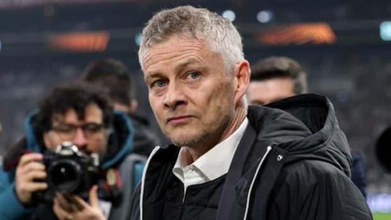 Solskjaer'in biletini kestiği ilk isim belli oldu! Resmi imzalar atıldı