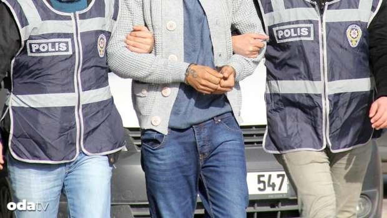 Adana'da feci saldırı: Kaldırım taşıyla kafasına vurulan genç öldü