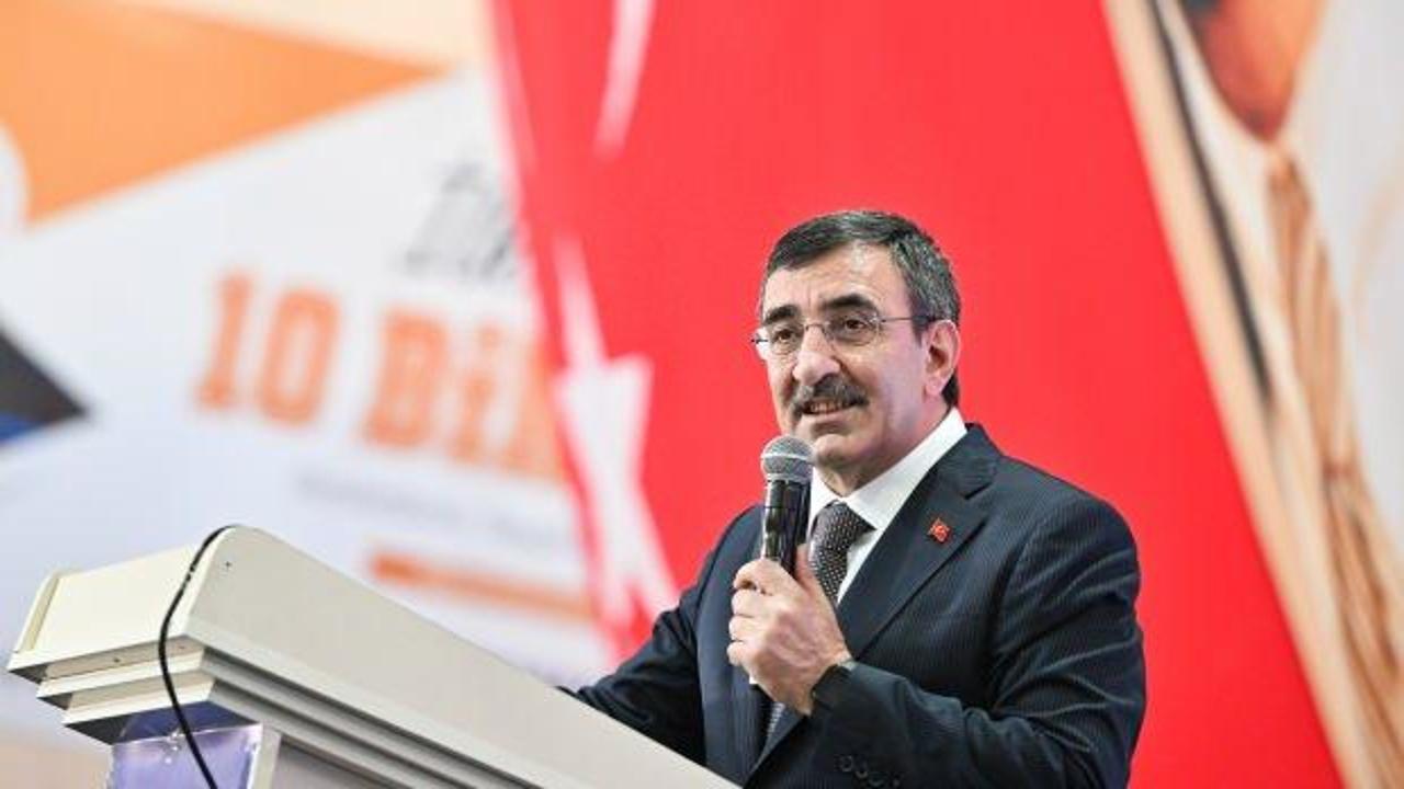 Yılmaz: Enflasyonun yıl sonu itibarıyla 20'li rakamlara gerilemesini hedefliyoruz