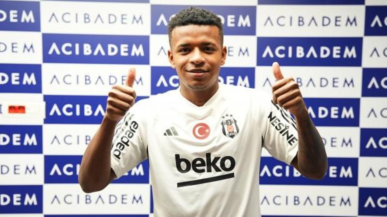 Beşiktaş'ın yeni transferi Arroyo, sağlık kontrol&uuml;nden ge&ccedil;ti