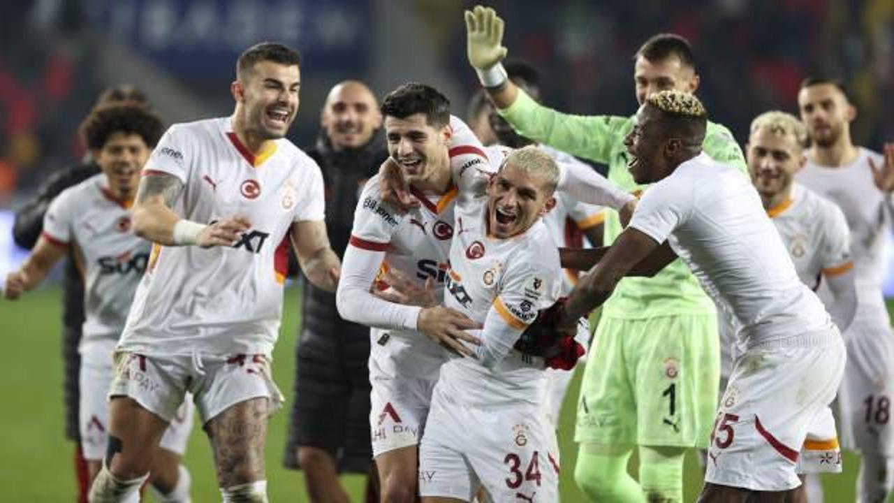 Galatasaray, Beşiktaş'ın 65 yıllık rekoruna ortak oldu!