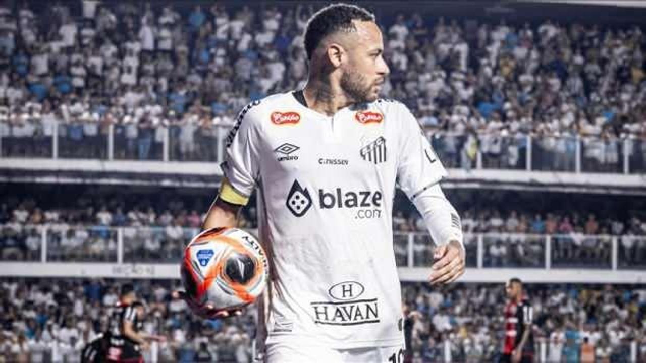 Neymar sahalara geri d&ouml;nd&uuml;!