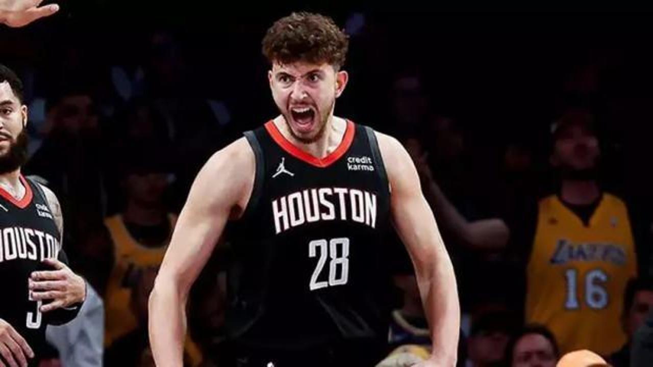 Alperen Şeng&uuml;n, double double yaparak galibiyetin mimarı oldu