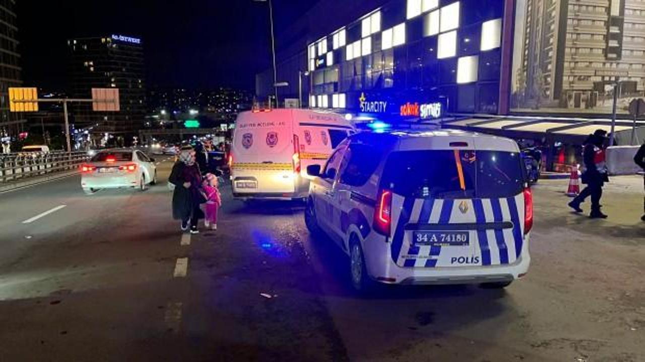 Bah&ccedil;elievler'de hareketli anlar: AVM &ouml;n&uuml;nde silahlı saldırı!