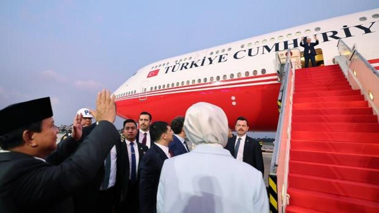 Başkan Erdoğan Endonezya&rsquo;dan ayrıldı