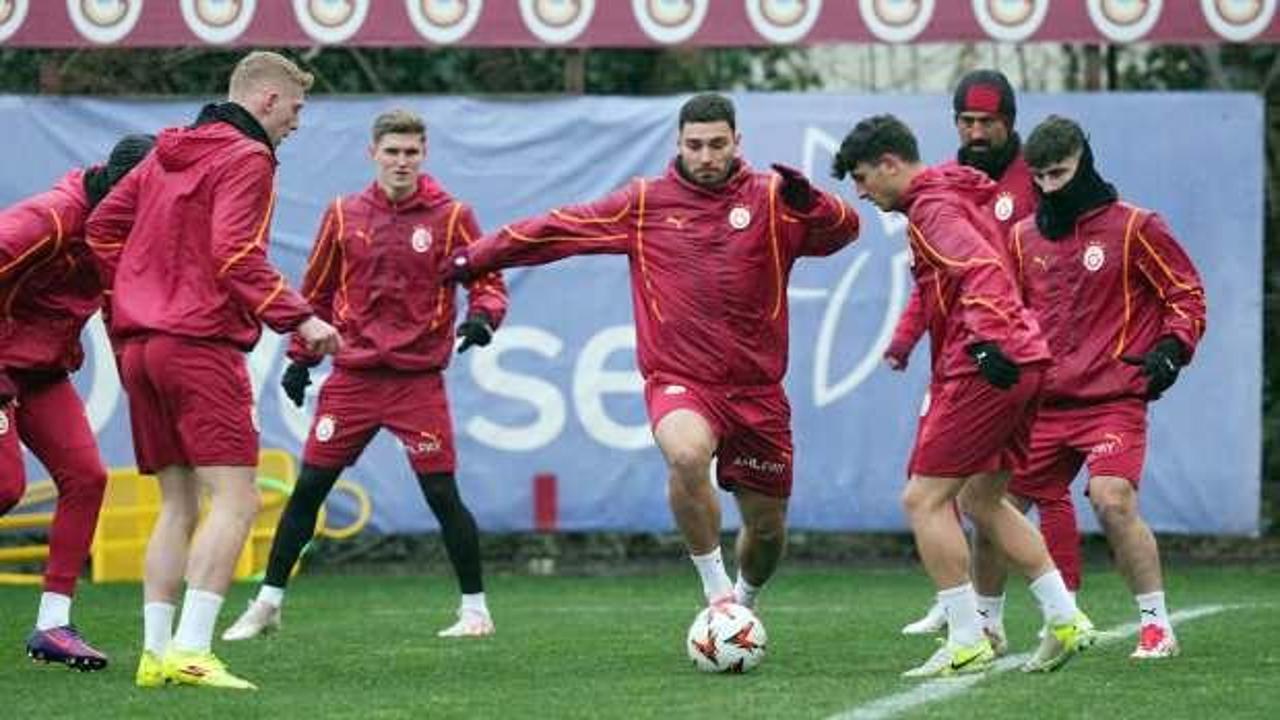Galatasaray, AZ Alkmaar ma&ccedil;ına hazır