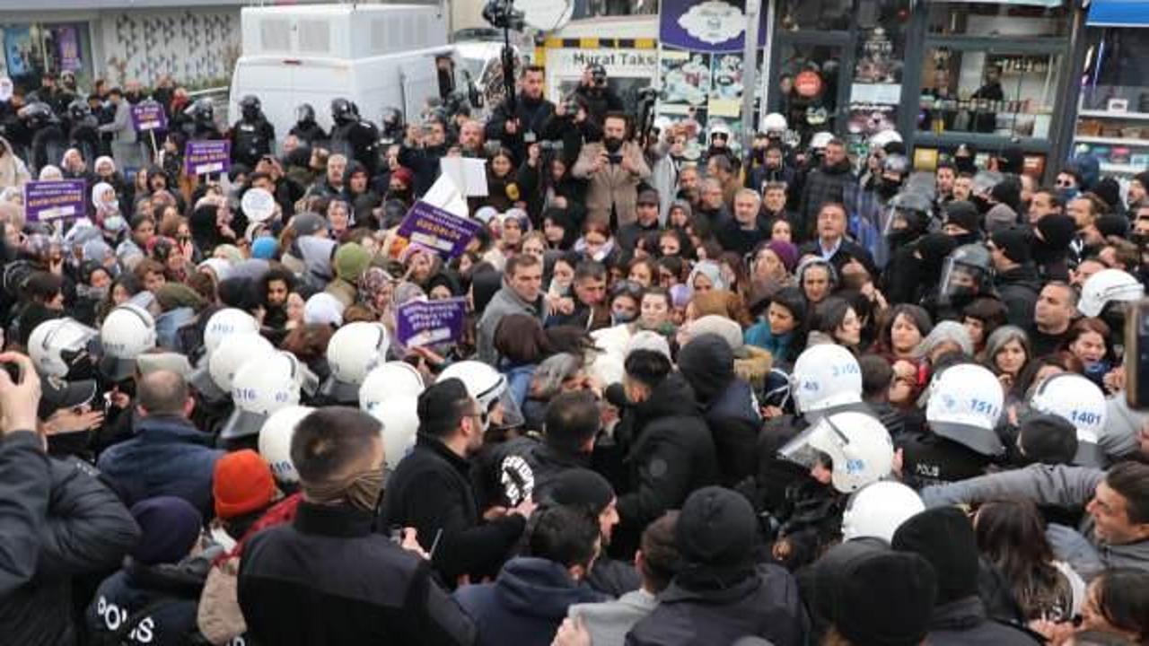 İzinsiz y&uuml;r&uuml;y&uuml;şe polis m&uuml;dahalesi; 17 g&ouml;zaltı