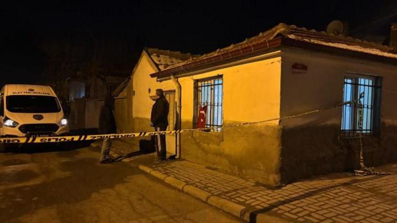 Konya'da bir kadın bı&ccedil;aklanarak &ouml;ld&uuml;r&uuml;ld&uuml;!