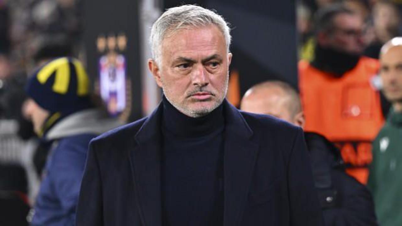 Mourinho, Anderlecht ma&ccedil;ının yıldızını se&ccedil;ti! &Ouml;vg&uuml;ler yağdırdı