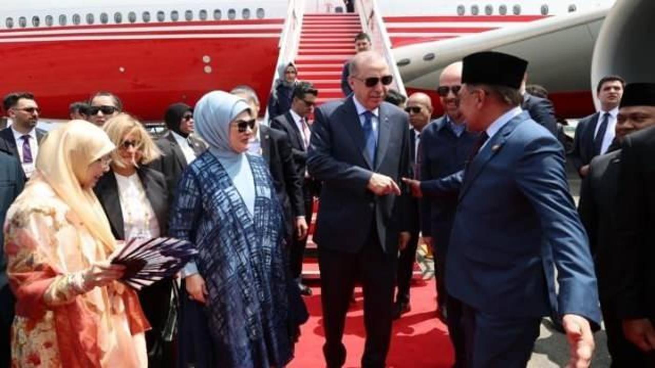 Cumhurbaşkanı Erdoğan Malezya'da fahri doktora t&ouml;renine katıldı!