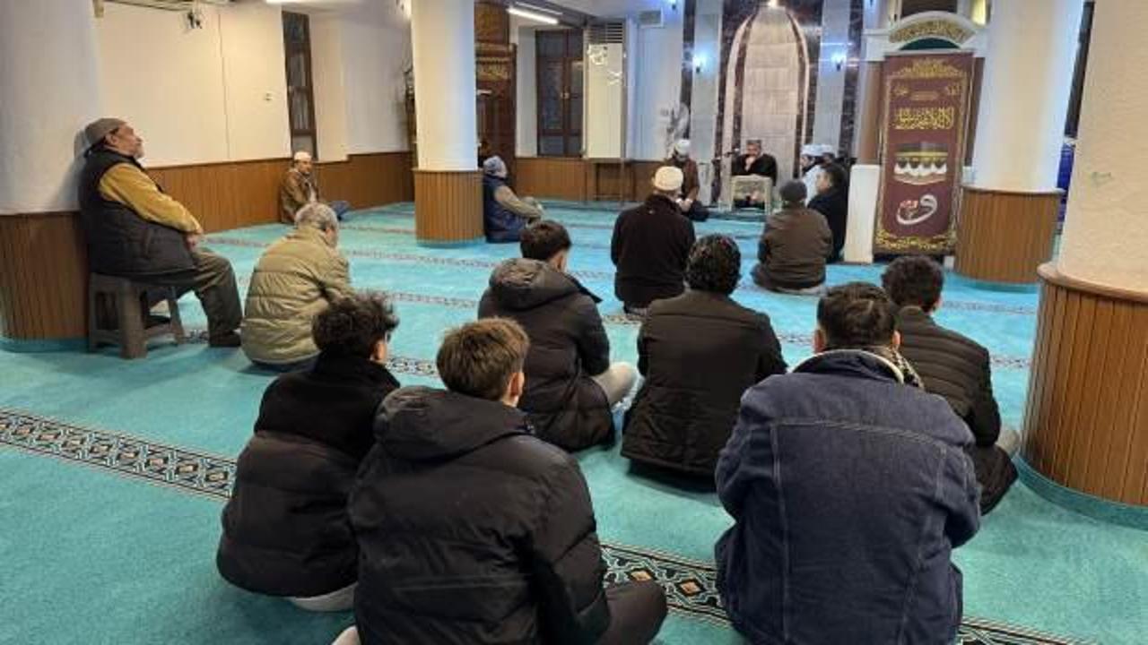 Ferdi Tayfur i&ccedil;in Marmaris'te mevlit okutuldu