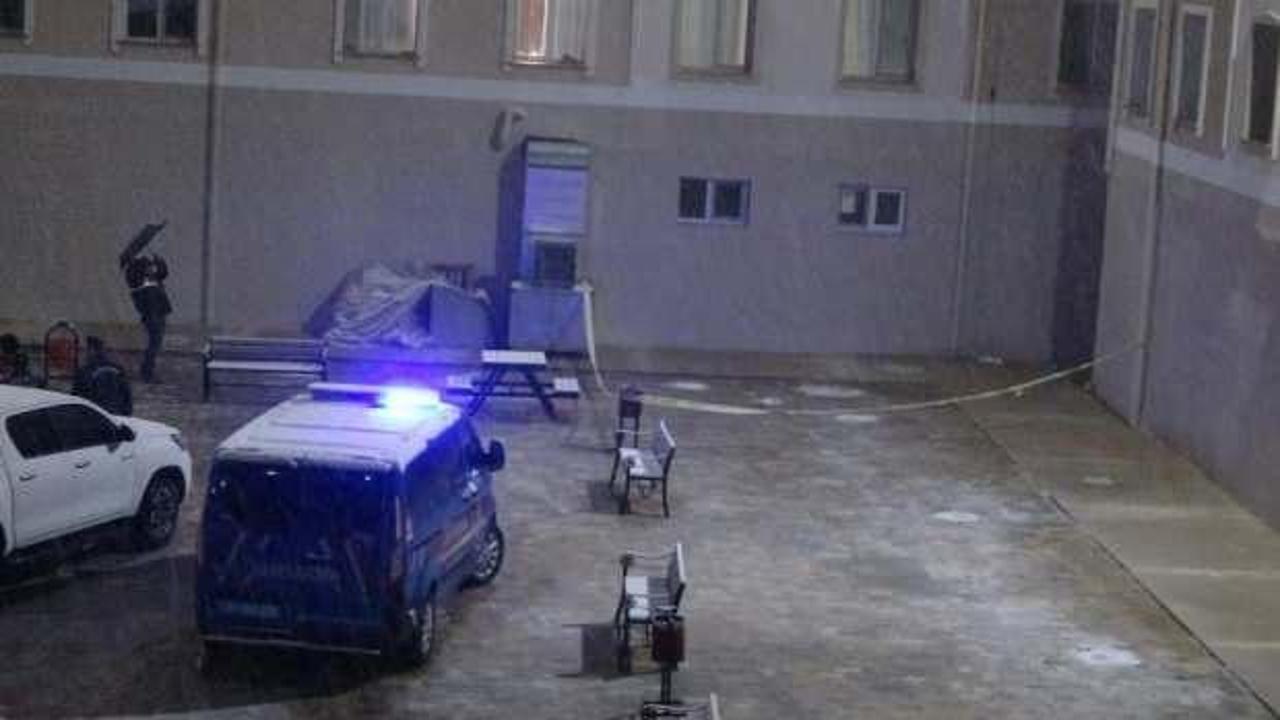 &Ouml;ğrenci yurdunda 8'inci kattan d&uuml;şen gen&ccedil; hayatını kaybetti