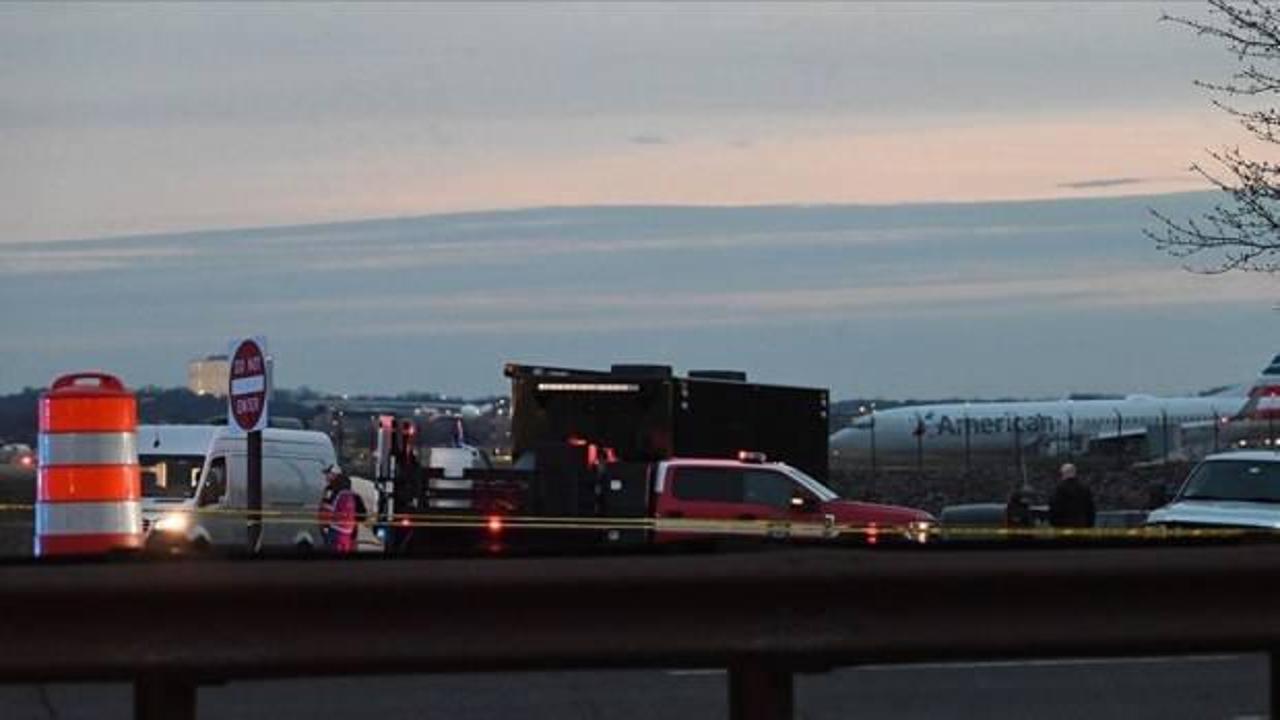 ABD'den u&ccedil;ak kazası sonrası &ccedil;arpıcı karar! Y&uuml;zlerce &ccedil;alışan kovuldu 