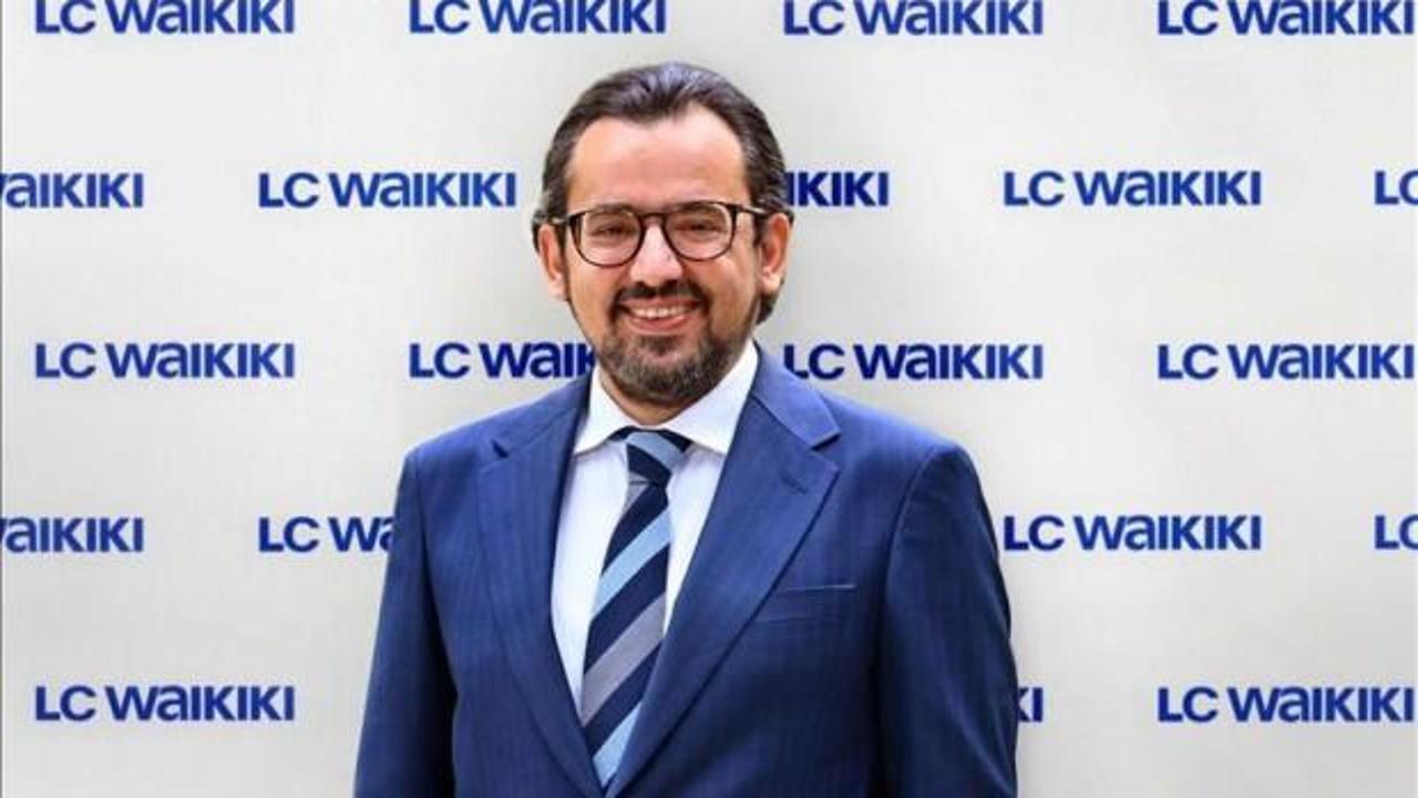 LC Waikiki'de &uuml;st d&uuml;zey atama