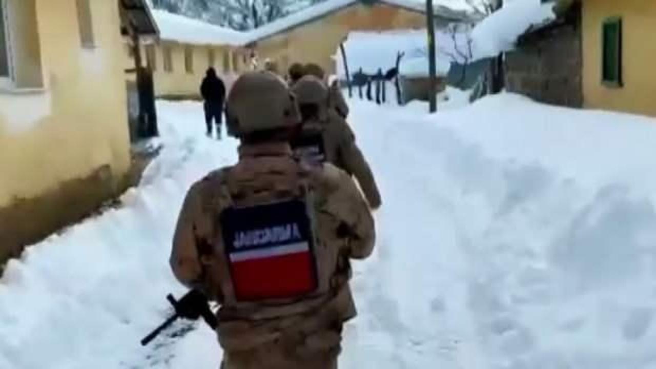 Tunceli merkezli 3 ilde PKK/KCK operasyonu: 9 g&ouml;zaltı