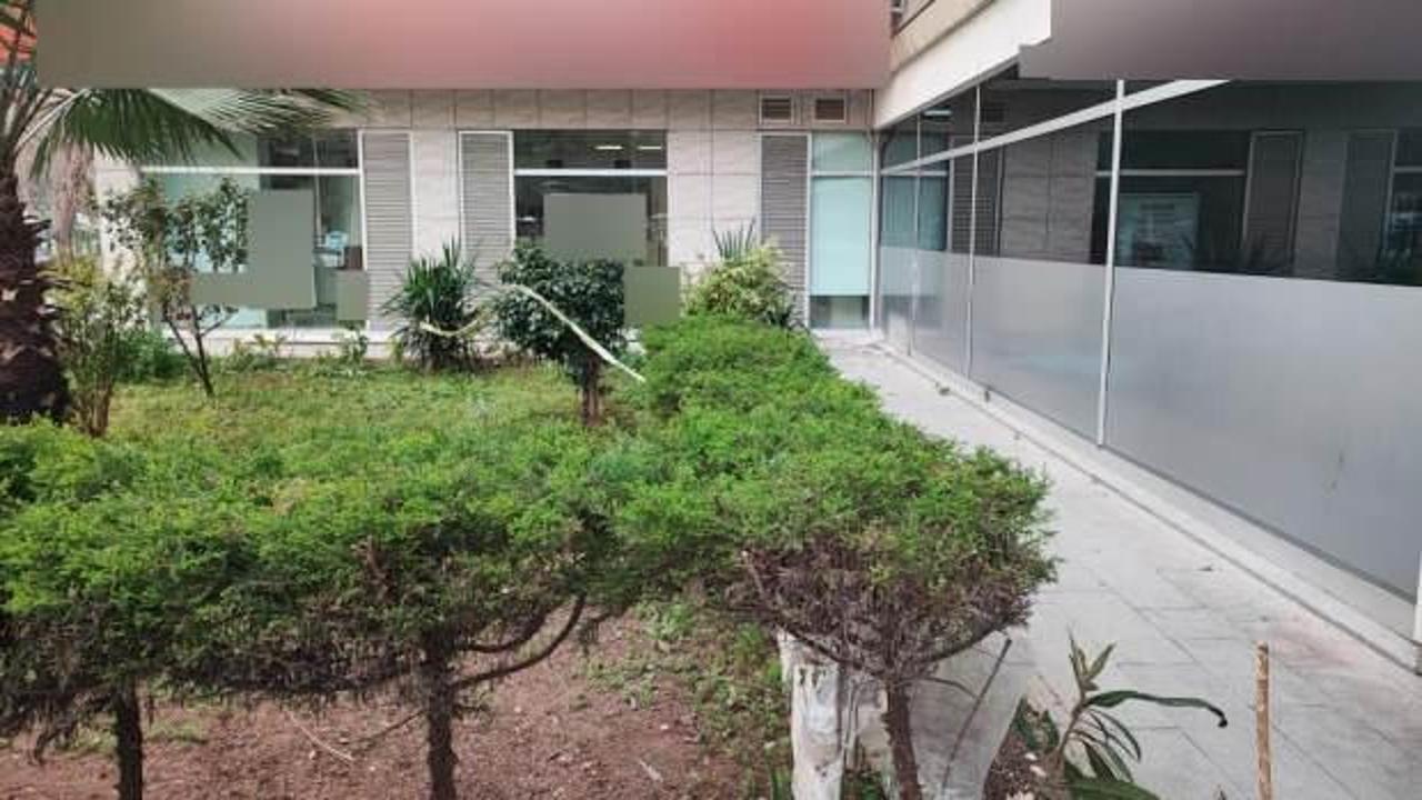 Adana'da feci kaza! 8'inci kattan beton zemine &ccedil;akılan adam &ouml;ld&uuml; 