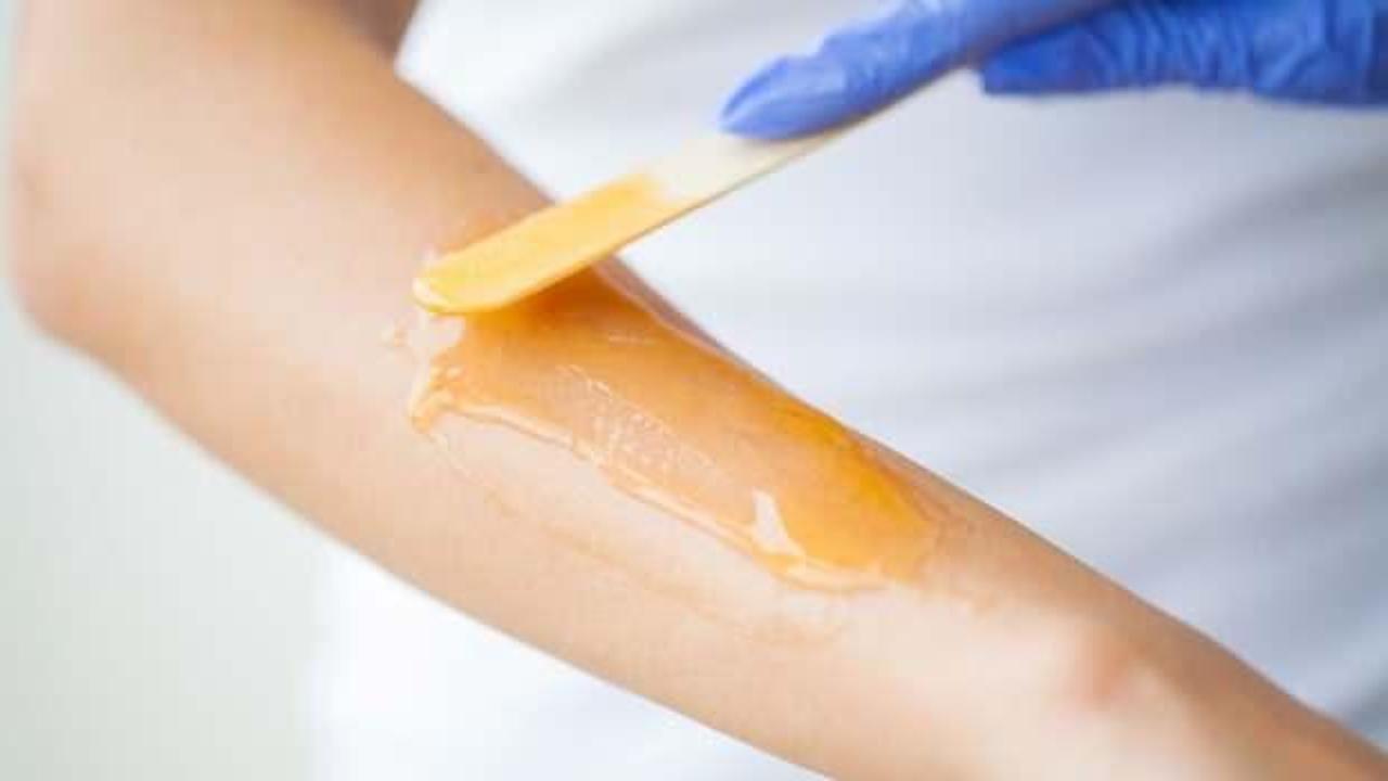 Ağda veya epilasyon yaptırmak orucu bozar mı? Diyanet yanıtladı