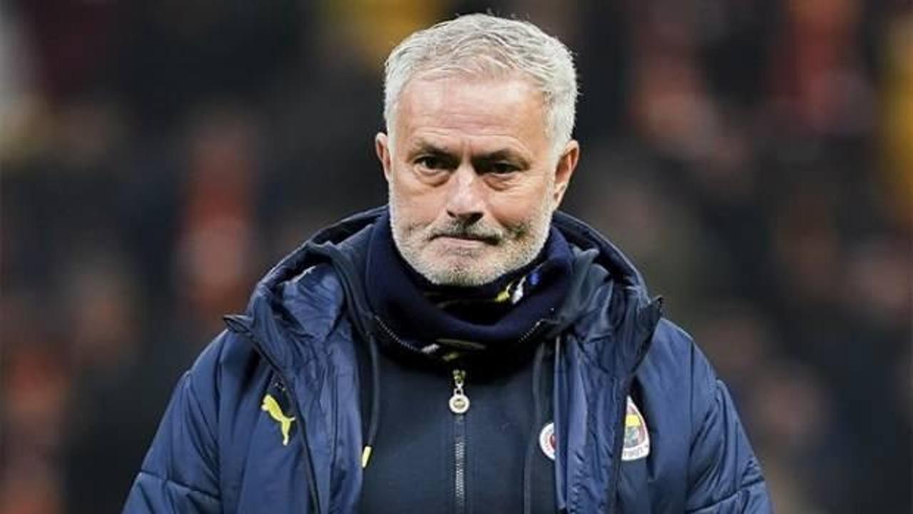 Mourinho'dan Okan Buruk ve s&ouml;zleşme sorusuna yanıt