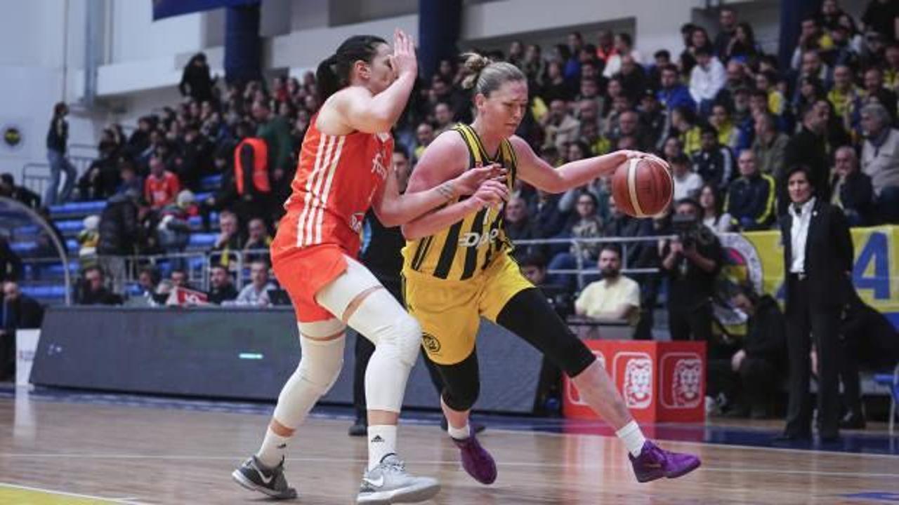 Fenerbah&ccedil;e'den EuroLeague'de tarihi başarı