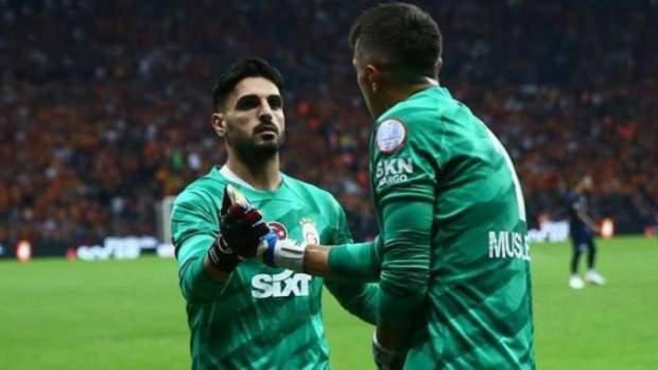 G&uuml;nay mı Muslera mı? Okan Buruk derbi kararını verdi