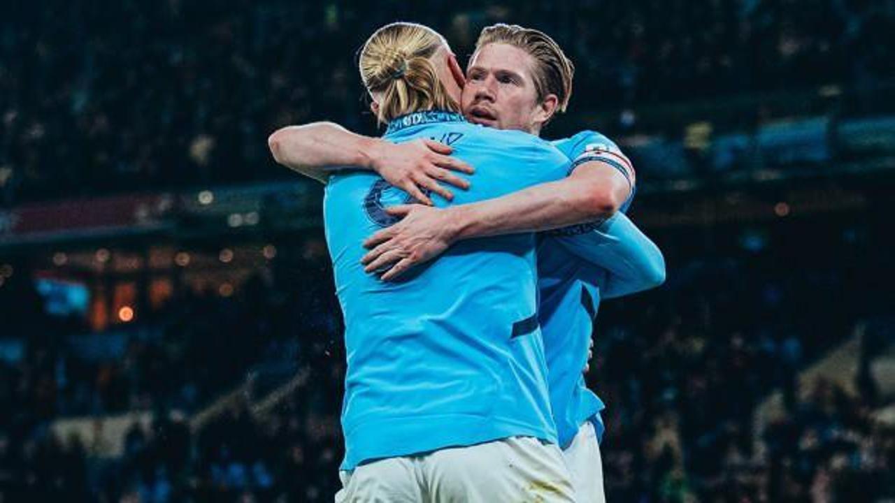 Manchester City 3 golle &ccedil;eyrek finalde