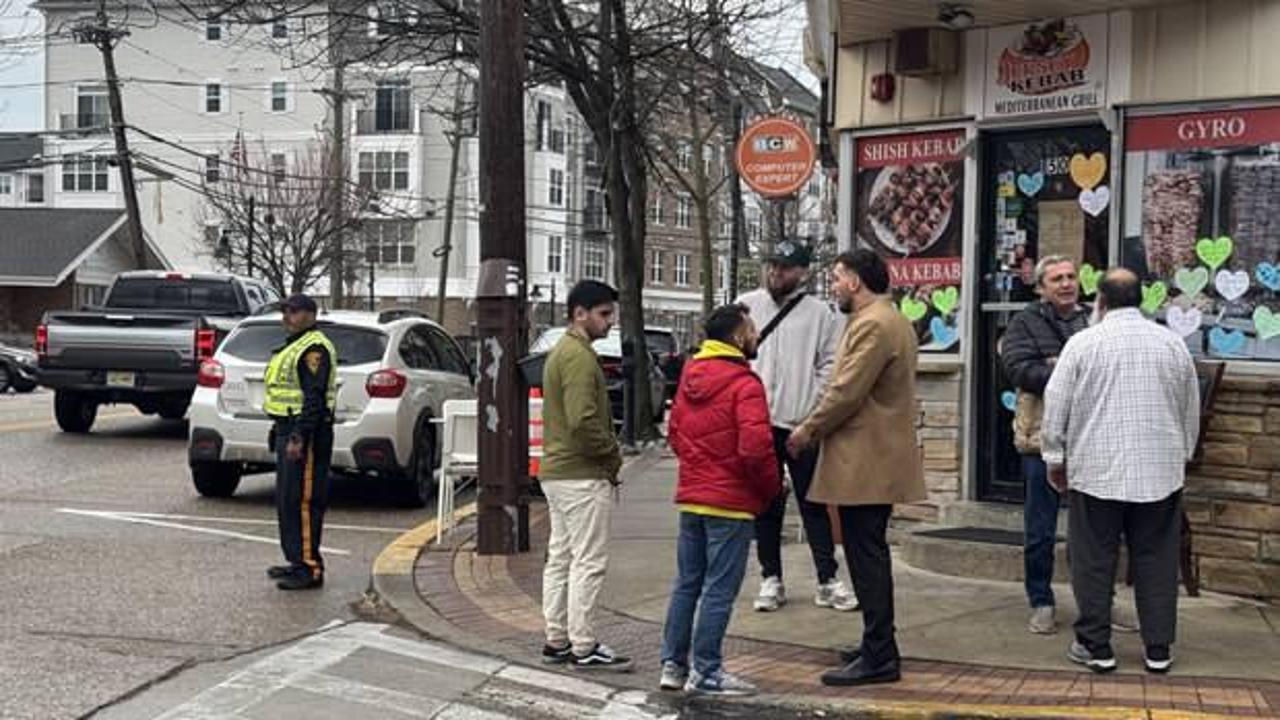 T&uuml;rk aile, ABD'de g&ouml;zaltına alındı! Amerikalılardan Trump'a tepki