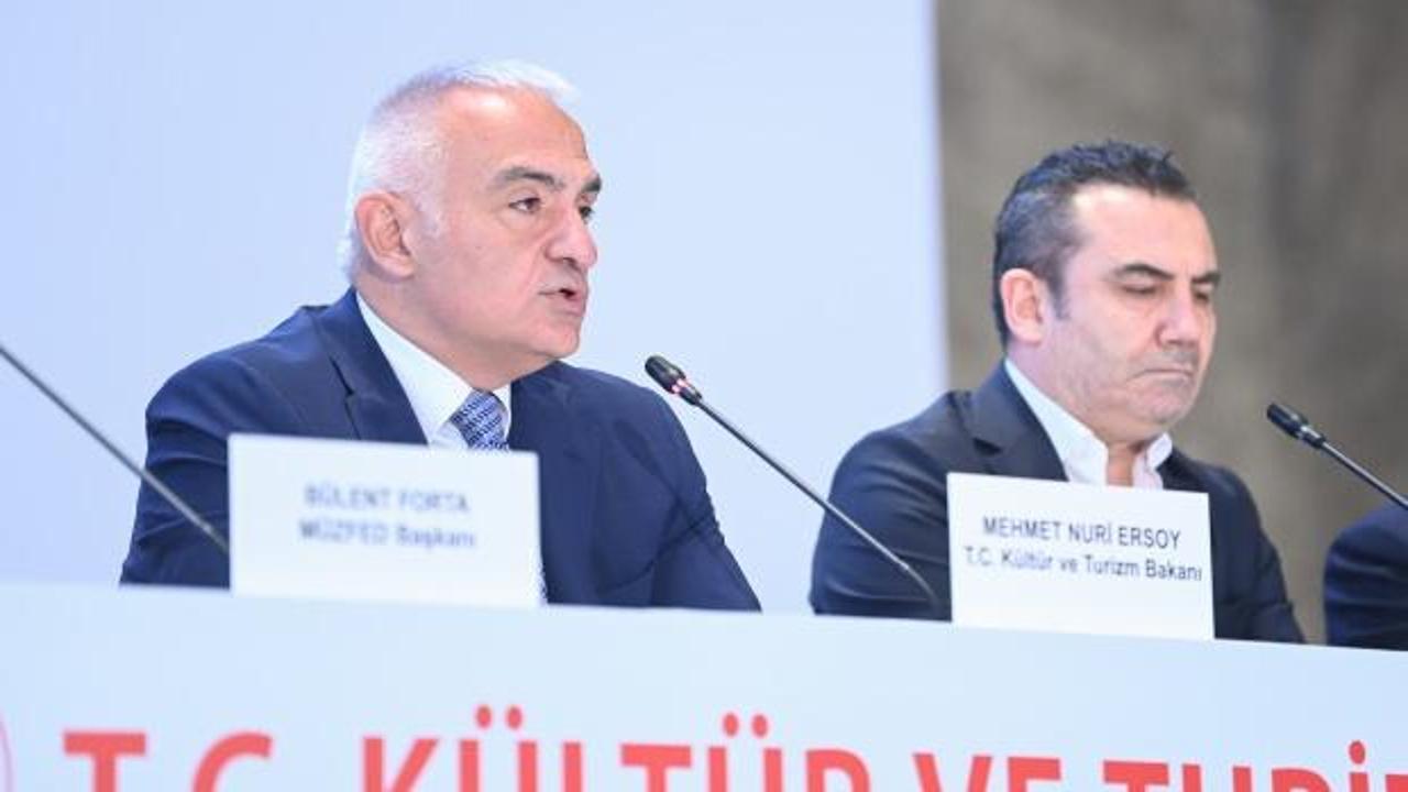 Bakan Ersoy'dan 40 yıllık telif sorununa &ccedil;&ouml;z&uuml;m!