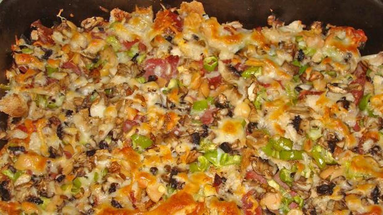 Bayat pidelerden pratik sahur pizzası yapın: 20 dakikada hazır!