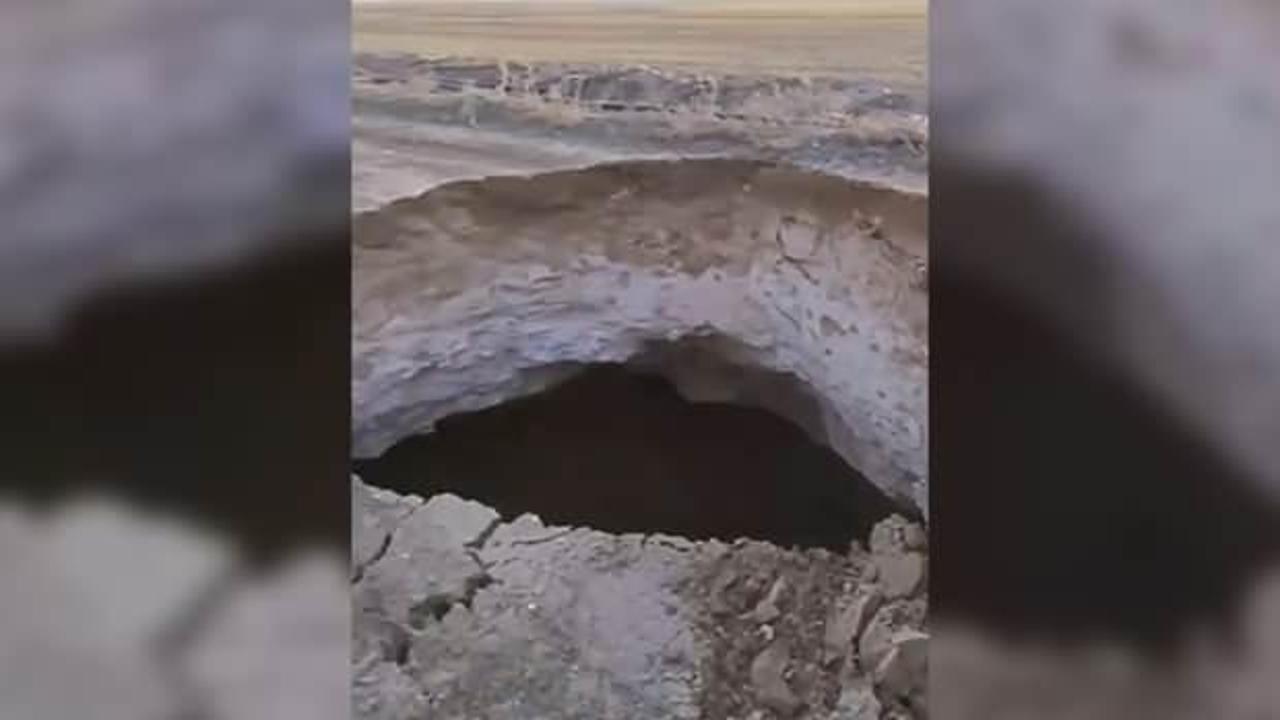 Bir ilde panik! Dev obruk b&ouml;lge halkını korkuttu