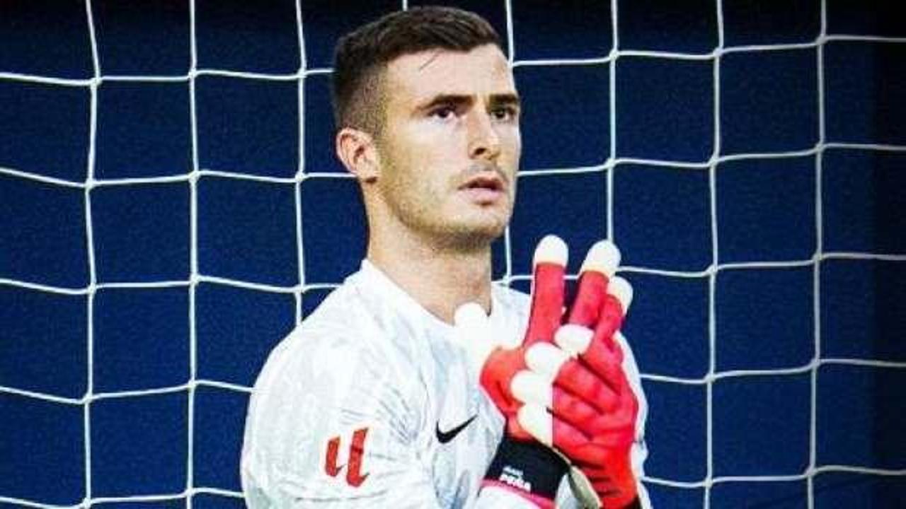 Galatasaray'da ibre Pena'ya d&ouml;nm&uuml;şt&uuml;! Barcelona kararı