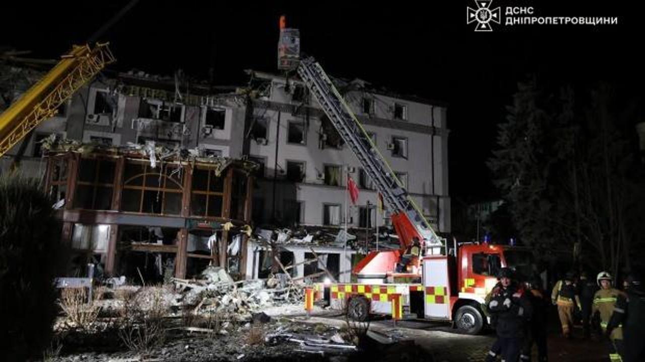 Rusya, Kryvyi  Rih&rsquo;i hedef aldı! 4 &ouml;l&uuml; en az 30 yaralı!