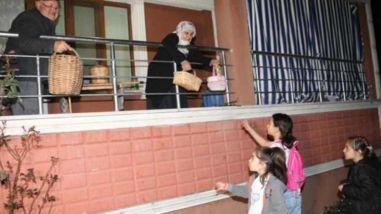 Amasya'da çocuklar 152 yıllık ramazan geleneğini yaşatmaya devam ediyor