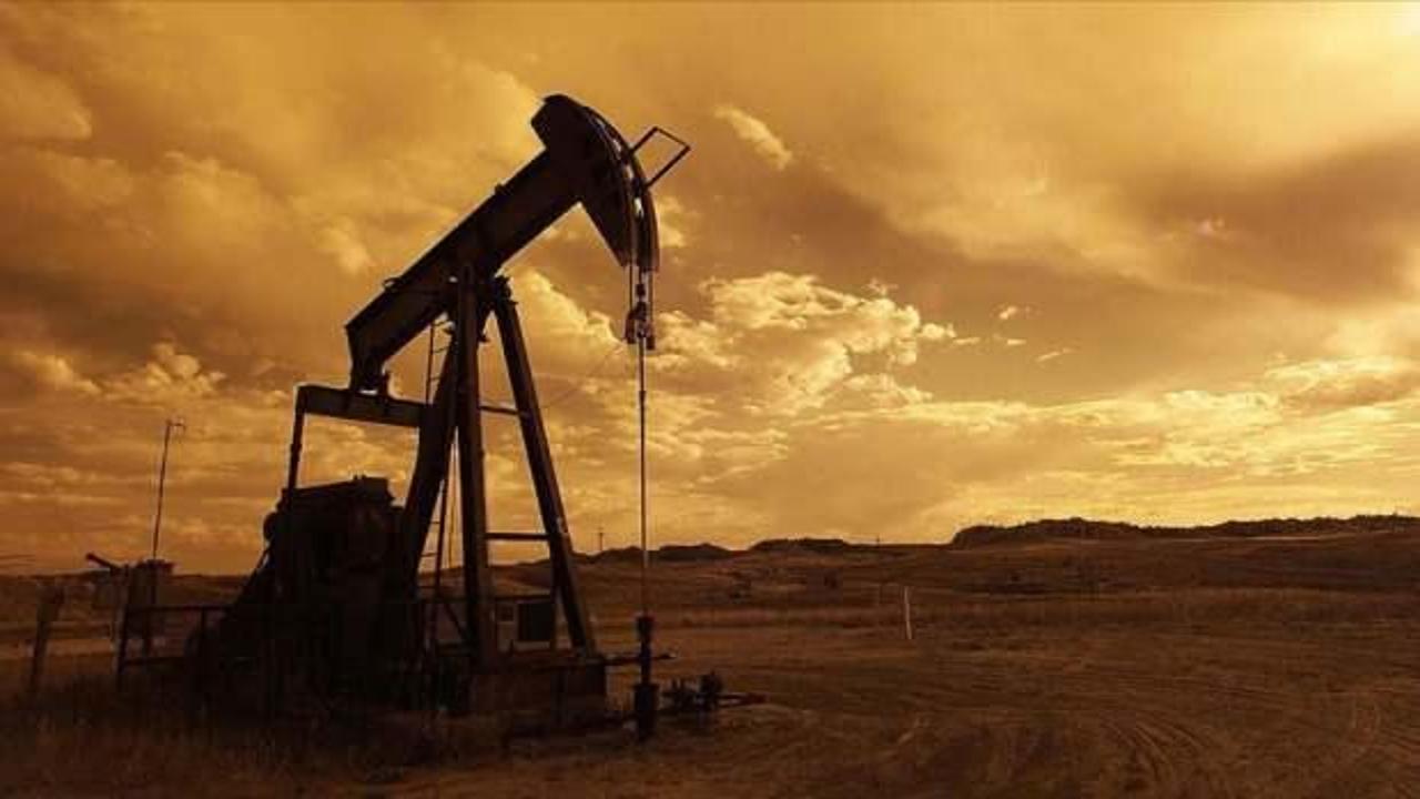 Brent petrol&uuml;n varili 70,53 dolardan işlem g&ouml;r&uuml;yor