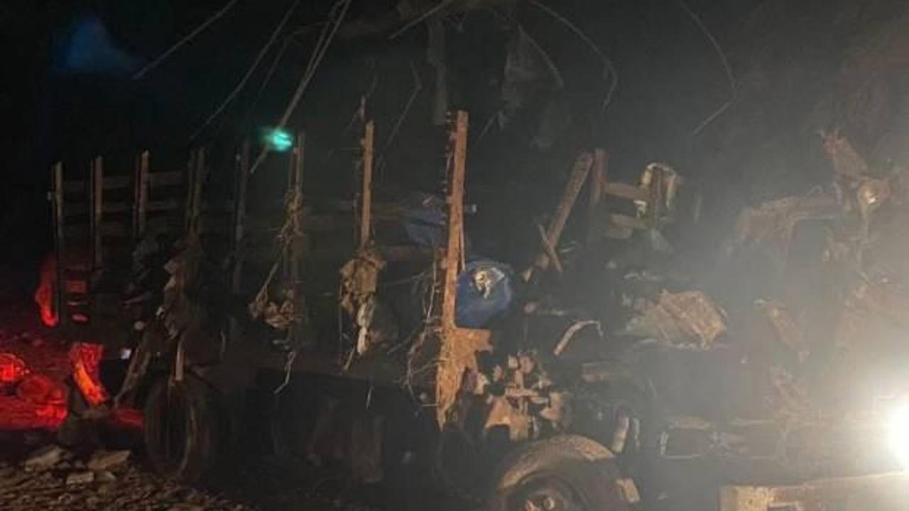 Kolombiya'da bombalı saldırı alarmı! &Ouml;l&uuml; ve yaralılar var!