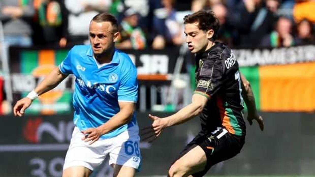 Napoli, Venezia engeline takıldı
