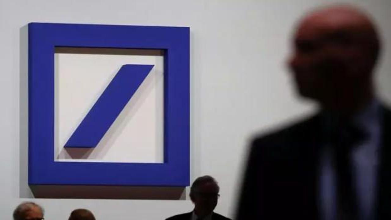 Almanya'nın en b&uuml;y&uuml;k bankası 2 bin kişi işten &ccedil;ıkaracak