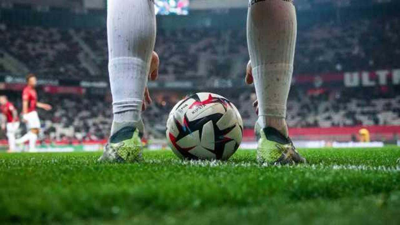 G&ouml;zler milli ara sonrasında! Bitime 7 hafta kala şampiyonluğunu ilan edebilir