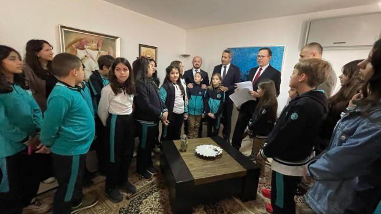 Maarif &ouml;ğrencilerinden &Ccedil;anakkale Zaferi i&ccedil;in anlamlı etkinlik