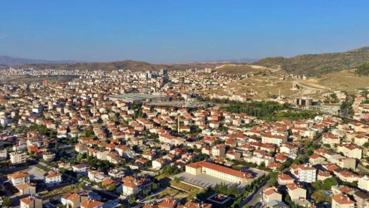 Akşam ezanı 14 dakika ge&ccedil; okundu! M&uuml;ft&uuml;l&uuml;kten a&ccedil;ıklama!