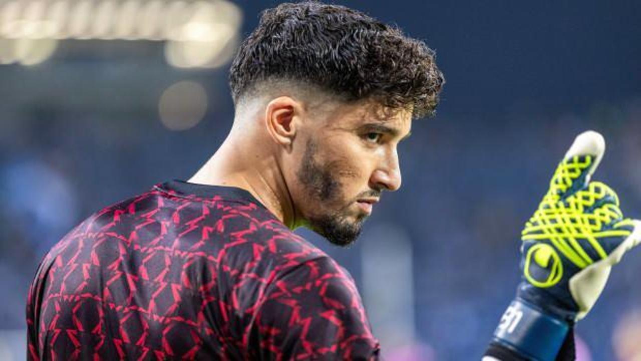 Altay Bayındır'a k&ouml;t&uuml; haber: M. United kararını verdi