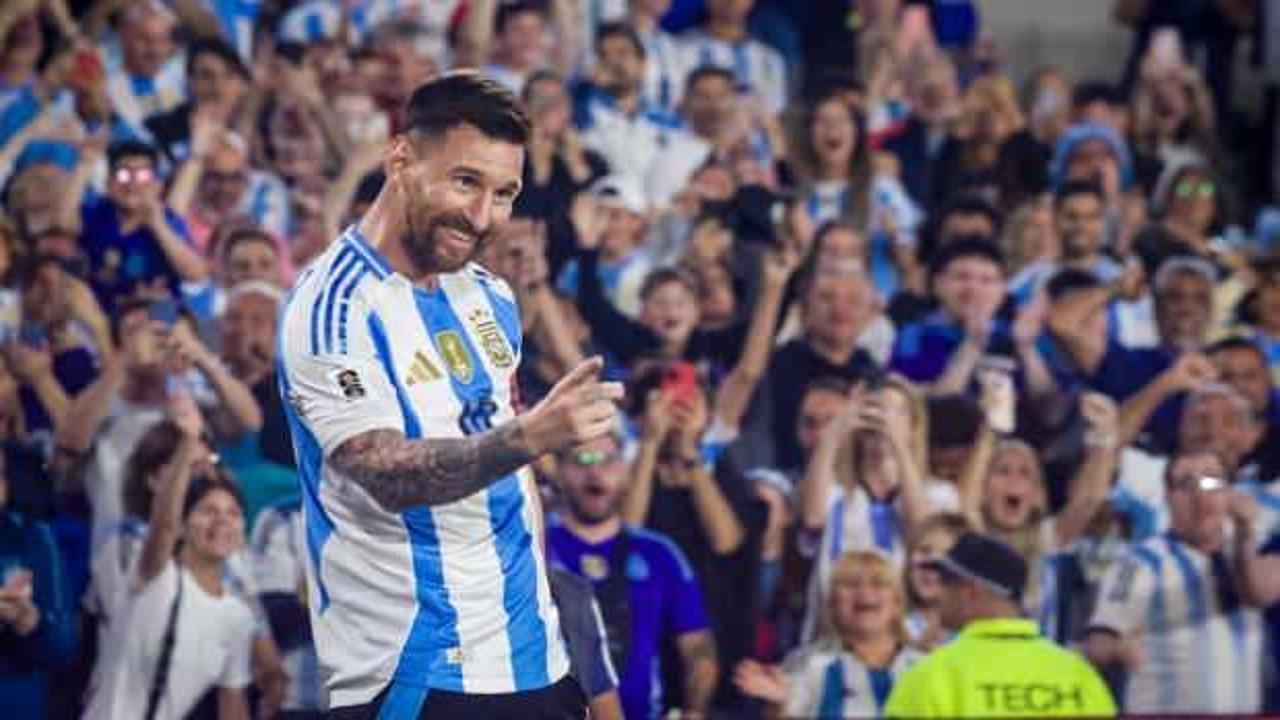 Belirsizlik b&uuml;y&uuml;yor: Messi, D&uuml;nya Kupası'nda oynayacak mı?