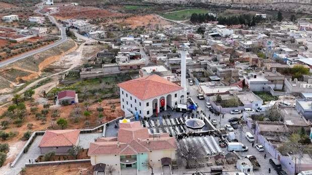 Gaziantep Büyükşehir tarafından yapımı tamamlanan Çanakçı Camisi'nin açılışı yapıldı
