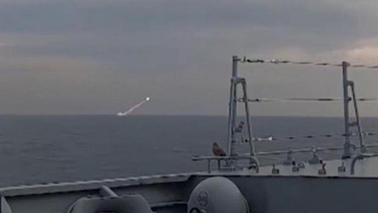 Japon Denizi’nde “Kalibr” atışı! Rus denizaltı seyir füzesi fırlattı!