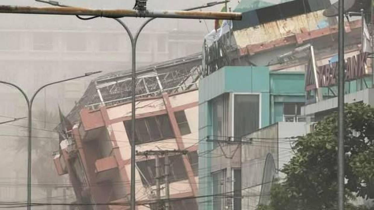 Myanmar'da 7.7’lik deprem! Cami depreme dayanamadı!