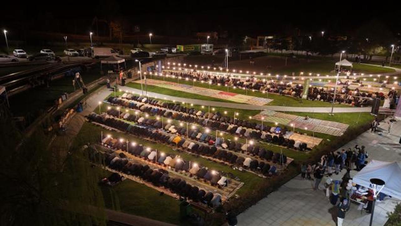 T&uuml;rk-Alman &Uuml;niversitesi, Kadir Gecesi'ni iftarla karşıladı