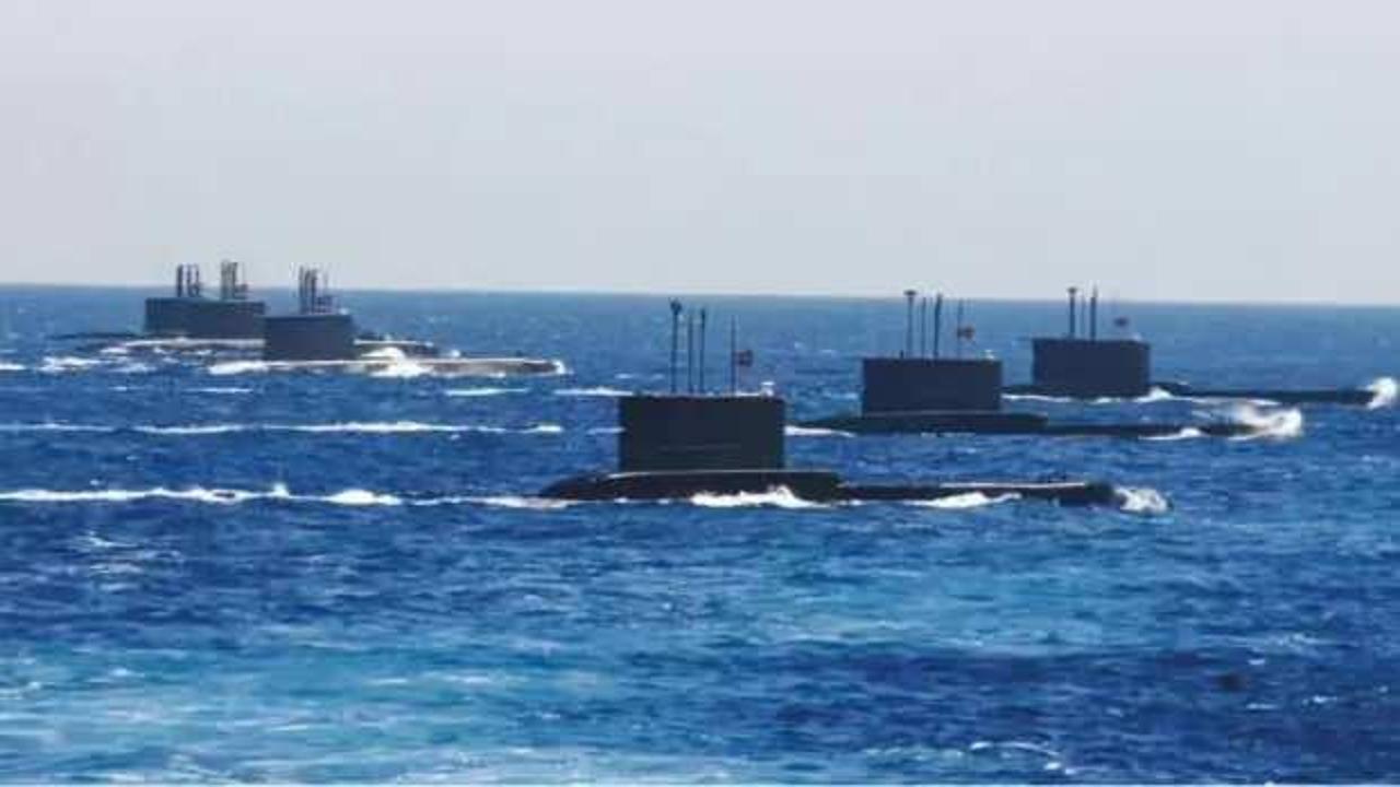 Deniz Kuvvetleri 12 denizaltıyla Çanakkale Boğazı'ndan geçecek