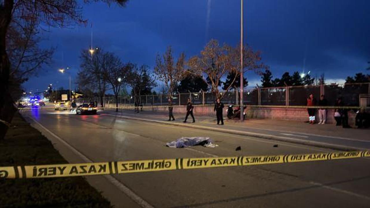 L&uuml;ks aracın &ccedil;arptığı kadın hayatını kaybetti