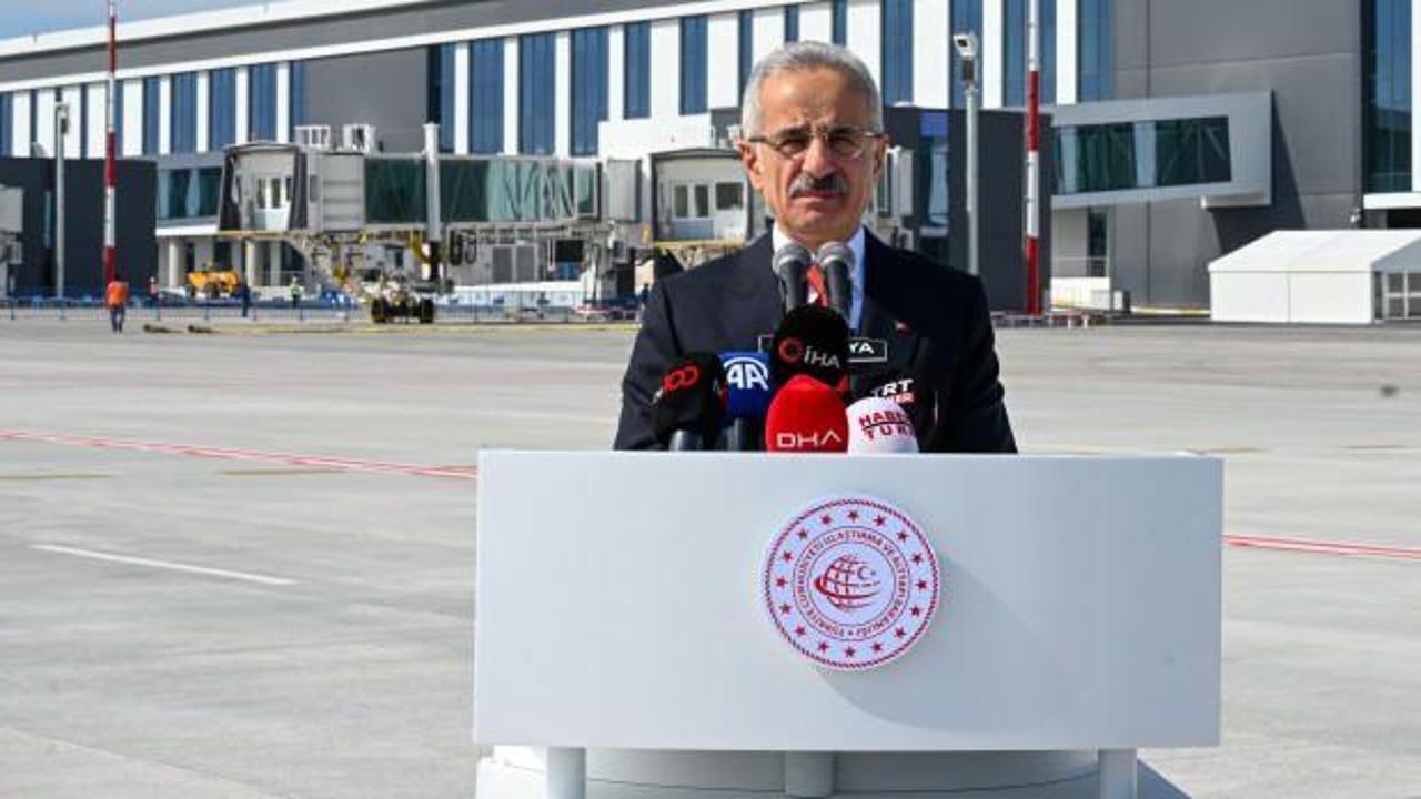 Deniz Limanı'ndan Antalya Havalimanı'na uçak yakıtı için boru hattı