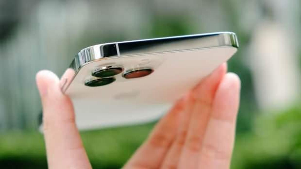Apple, vergilerden kaçmak için ABD'ye yaklaşık 1,5 milyon adet iPhone getirdi